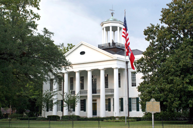 Travel Guide Grand GulfRaymond Scenic Byway Blue and Gray Education